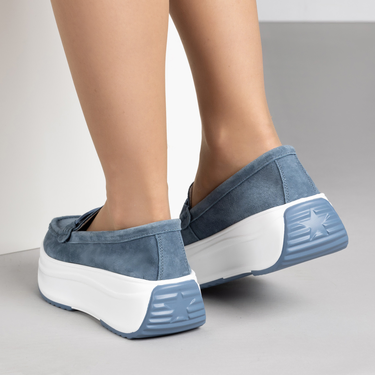 Сини дамски мокасини от естествен велур на платформа