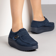 Сини дамски обувки от естествен велур с Walkmaxx подметка и велкро