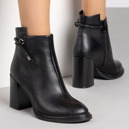 Стилни черни дамски боти – комфортен висок ток