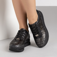 Стилни черни ежедневни обувки от естествена кожа с удобна олекотена подметка