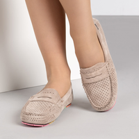 Тъмнобежови дамски мокасини с перфорация и стелка от естествена кожа