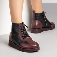 Удобни дамски боти със цип и ластични връзки – черно-червени акценти