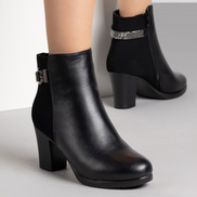 Удобни черни боти от еко кожа и велур – лята подметка, катарама