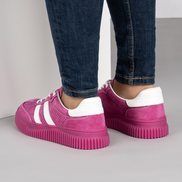 Цикламени дамски кецове от естествена кожа с декоративна перфорация и удобна подметка