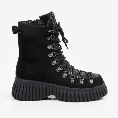 Черни дамски боти с камъни и връзки – елегантен блясък за зимата