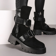 Черни дамски боти с катарами и дебела подметка – модерна визия и комфорт