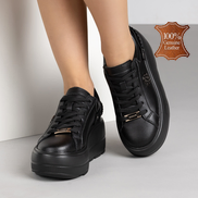 Черни дамски кецове от естествена кожа с олекотена платформа и сребрист детайл