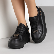 Черни дамски кецове от естествена кожа с перфорация на платформа