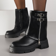 Черни дамски кожени  ботуши с обърната горна част, катарами и цип