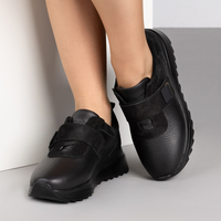 Черни дамски кожени маратонки с велкро – удобство и стил за всеки ден