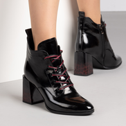 Черни дамски лачени боти с връзки и цип на среден ток