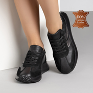 Черни дамски маратонки от естествена кожа със сребристи детайли и комфортна подметка