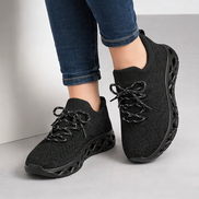 Черни дамски маратонки с ластични връзки и супер удобно ходило – комфорт през целия ден