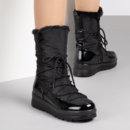 Черни дамски непромокаеми апрески с лакирана част и олекотено ходило