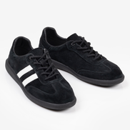 Черни дамски ниски кецове от естествена кожа с бели детайли