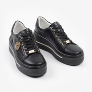 Черни дамски обувки от естествена кожа със златисти орнаменти и олекотена подметка