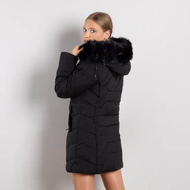 Черно дамско дълго ватирано зимно яке с махаща се качулка и пух-топъл и модерен модел
