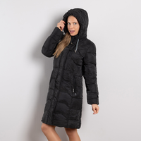 Черно дамско дълго зимно яке с качулка, връзки и лепенка за коригиране на ръкавите – модел Sdo2XL